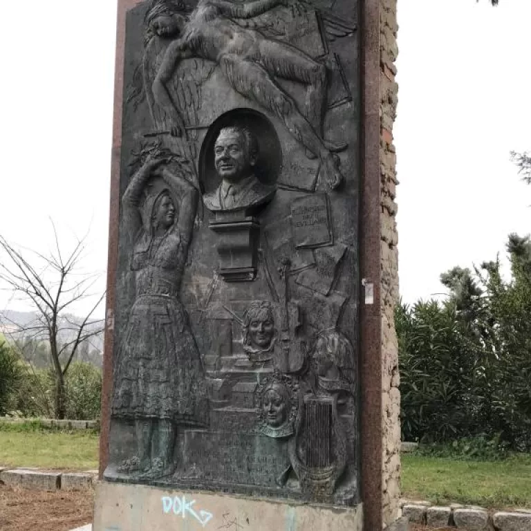 Monumento a Guerero, Toledo.jpg